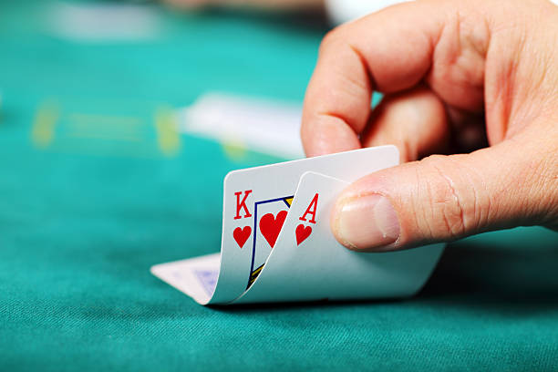 wingslots77 platform showing live-dealer tables and sportsbook integration on mobile and desktop