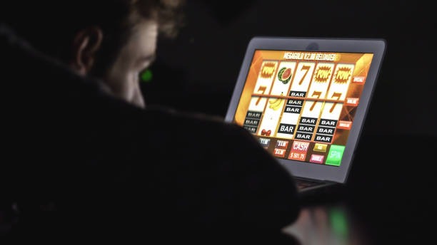 wingslots77 app installation screen on Android and iOS devices