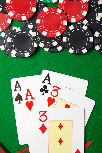 wingslots77 Live Sic Bo bet slip and payout display on mobile phone screen