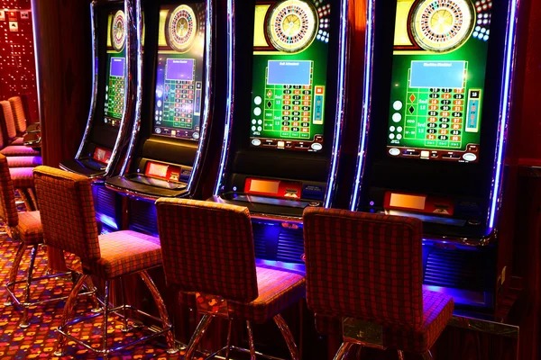 wingslots77 app showing live roulette table interface with bet placement controls